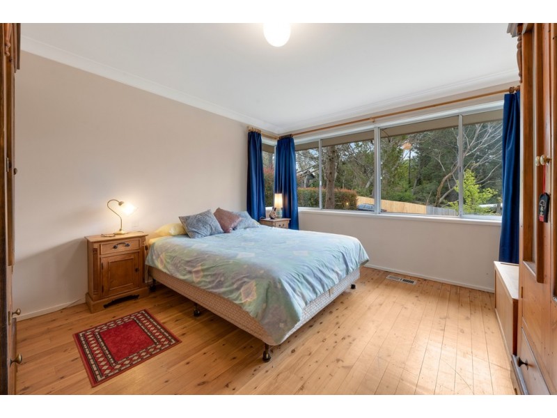 80 Backhouse Street, Wentworth Falls NSW 2782