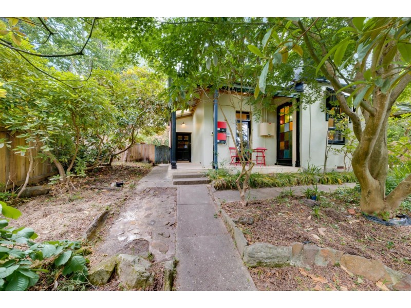 8 Mount Street, Leura NSW 2780