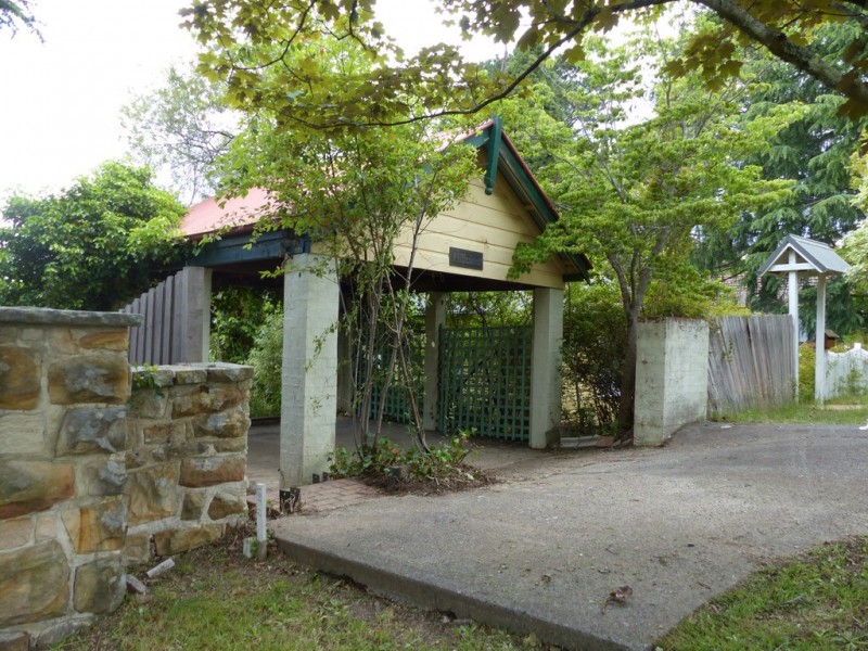 8 Mount Street, Leura NSW 2780