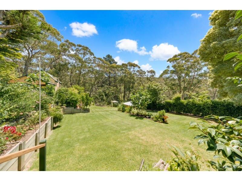 20 Acacia Avenue, Leura NSW 2780