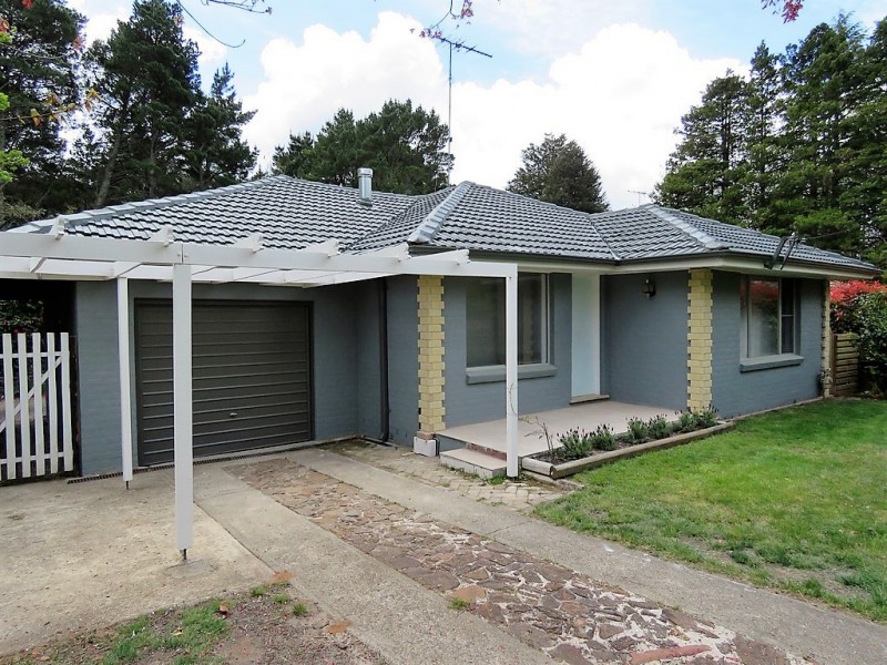 22 Scott Avenue, Leura NSW 2780