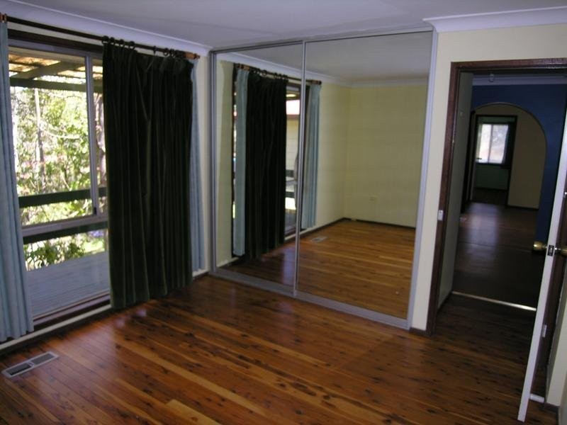 24 Banksia Road, Wentworth Falls NSW 2782