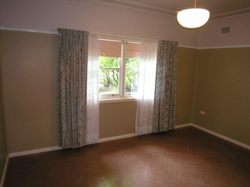 39 Cascade Street, Wentworth Falls NSW 2782