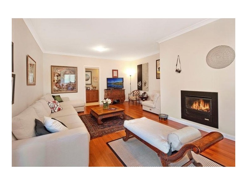 111 Railway Pde, Leura NSW 2780