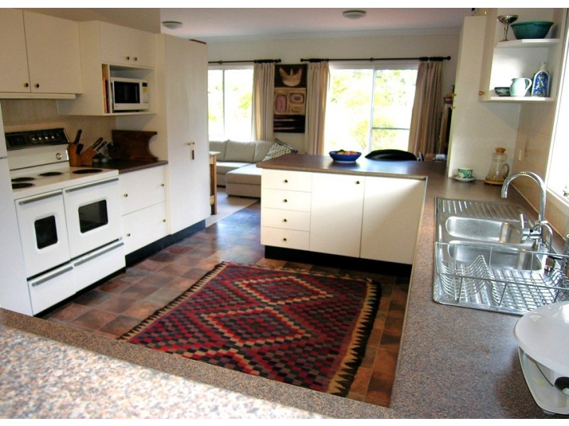 111 Railway Pde, Leura NSW 2780