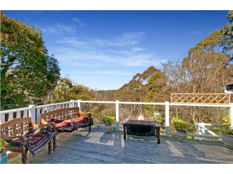 52 Railway Pde, Leura NSW 2780