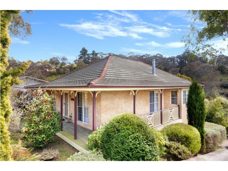 11 Hester Place, Leura NSW 2780