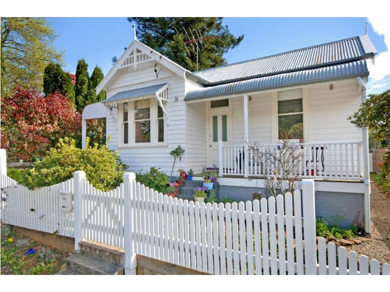 166 Megalong, Leura NSW 2780