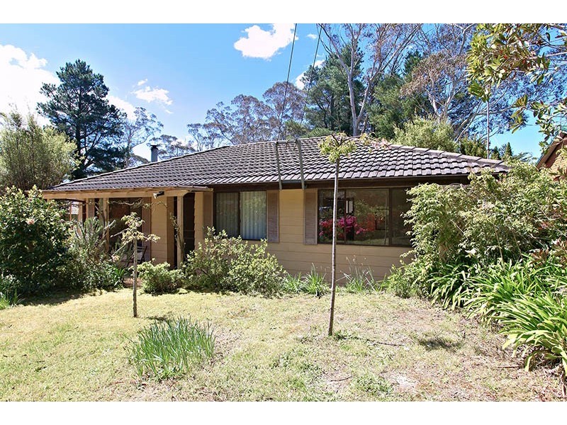 14 Eumemmering Street, Medlow Bath NSW 2780