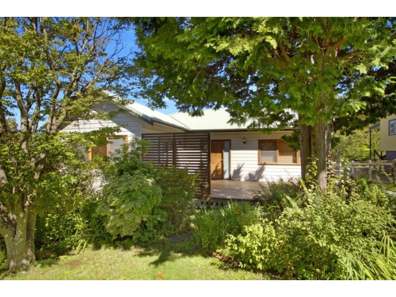 5 Blackheath Street, Leura NSW 2780