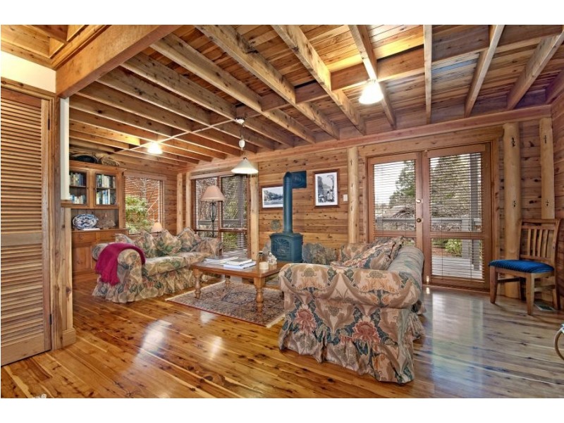 18 Olympian Parade, Leura NSW 2780