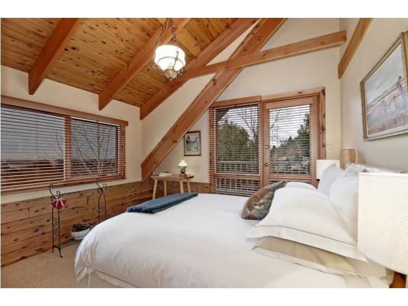 18 Olympian Parade, Leura NSW 2780