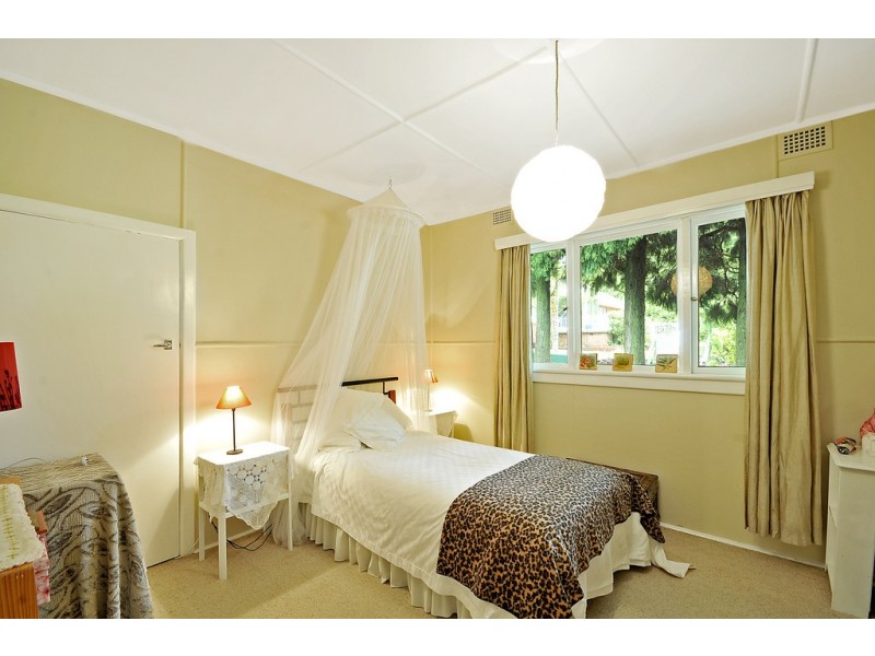 4 Lachlan Ave, Leura NSW 2780