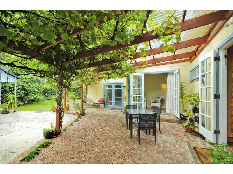 4 Lachlan Ave, Leura NSW 2780