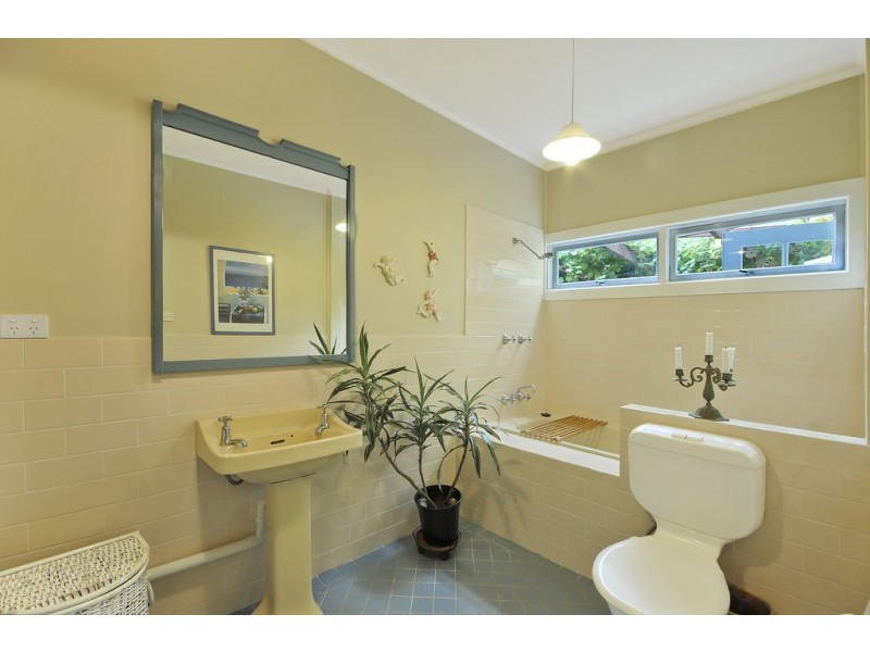 4 Lachlan Ave, Leura NSW 2780