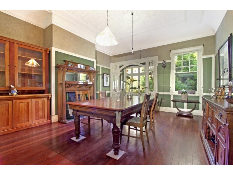 1 Blackheath Street, Leura NSW 2780