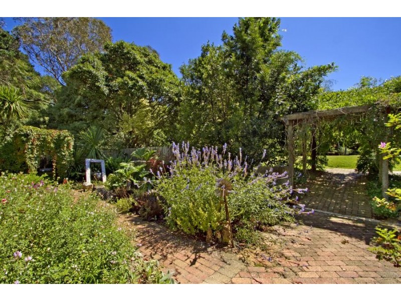 1 Blackheath Street, Leura NSW 2780
