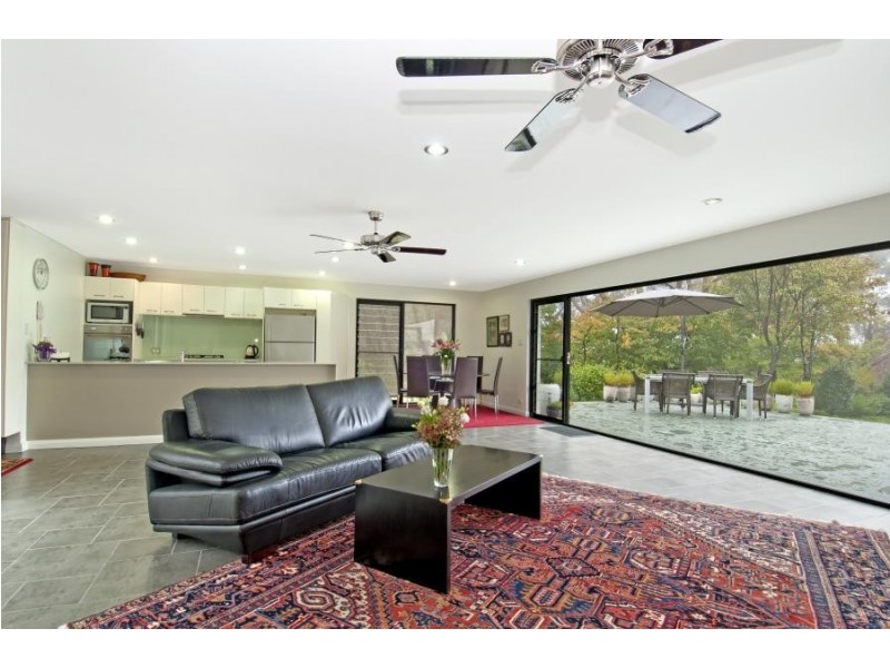 42 Farnells Road, Katoomba NSW 2780