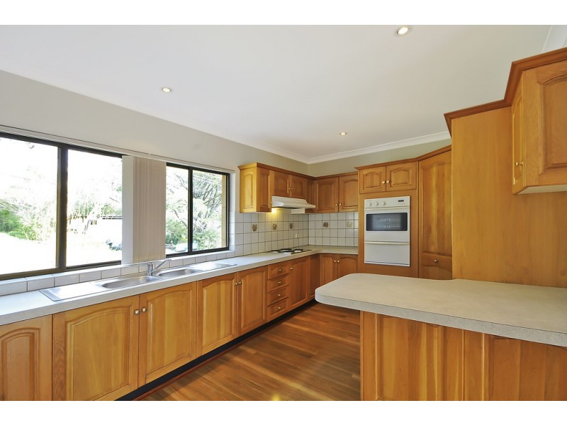 6 Denman Pde, Leura NSW 2780