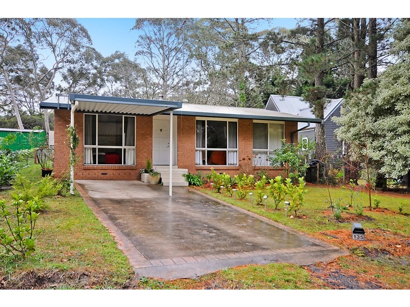 135 Burrawang Street, Katoomba NSW 2780