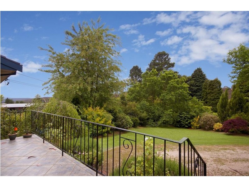 6 Norwood Street, Leura NSW 2780