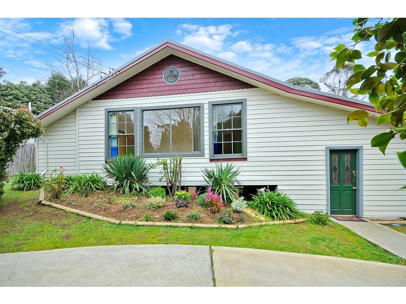 60 Third Avenue, Katoomba NSW 2780
