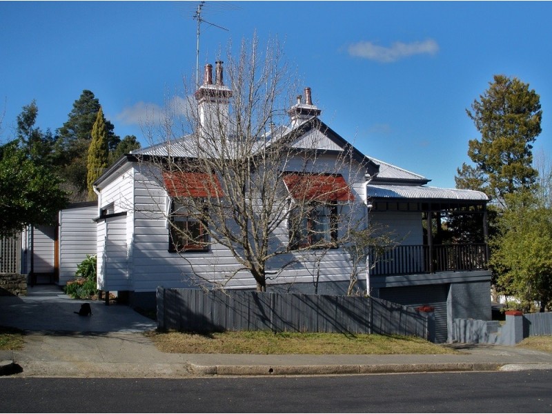 3 Warriga Street, Katoomba NSW 2780