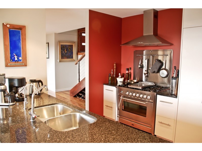 60 Henderson Road, Wentworth Falls NSW 2782