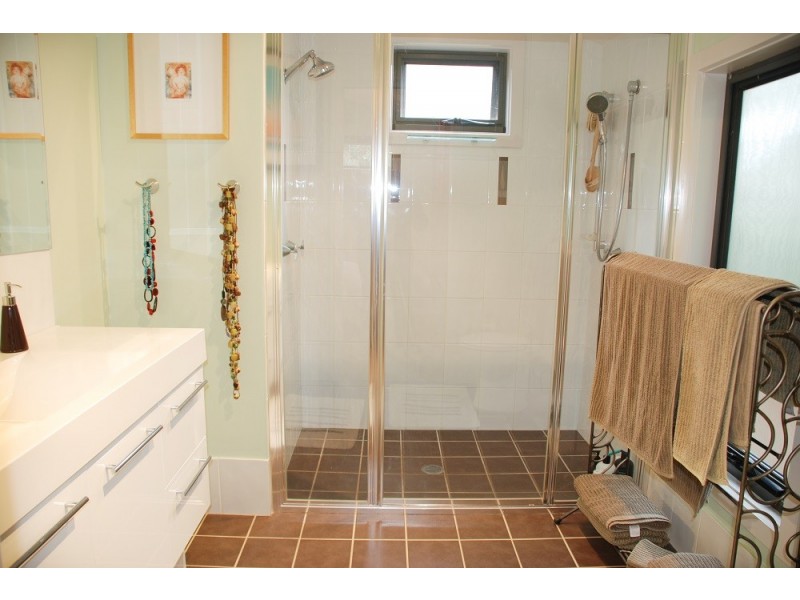 60 Henderson Road, Wentworth Falls NSW 2782