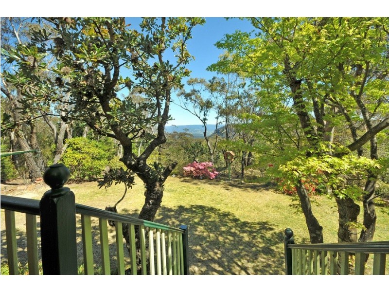 48 Farnells Road, Katoomba NSW 2780