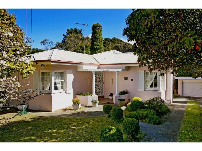 13 Abbey Street, Leura NSW 2780