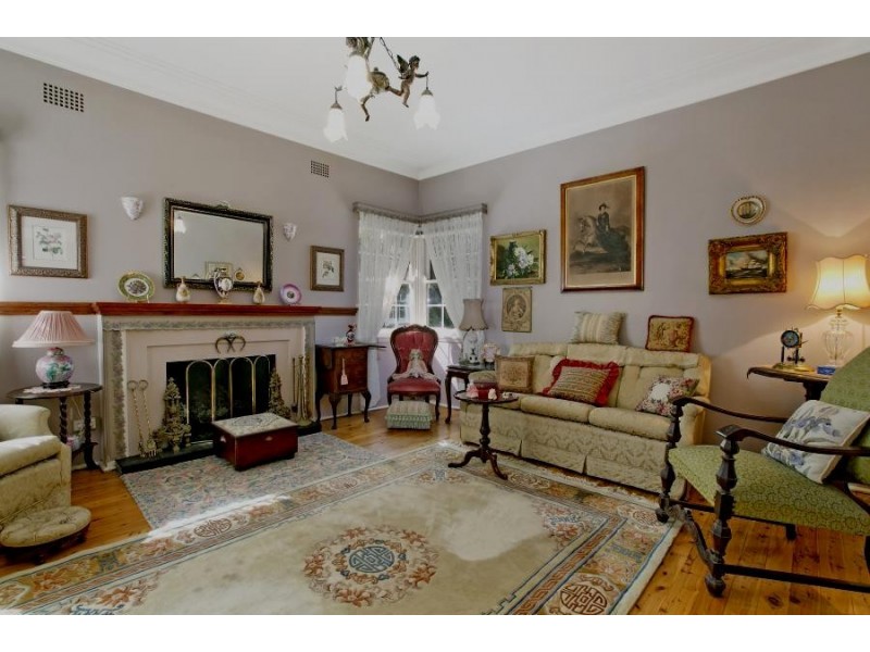 13 Abbey Street, Leura NSW 2780