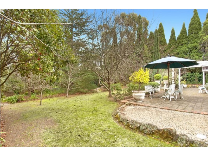 9-11 Pauline Avenue, Wentworth Falls NSW 2782