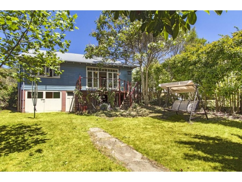 25 Armstrong Street, Wentworth Falls NSW 2782