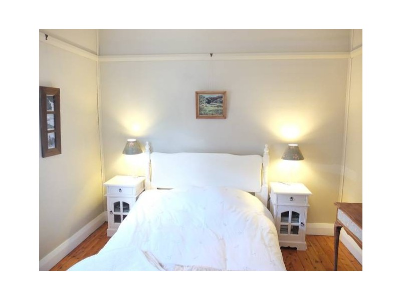 11 Waratah Street, Katoomba NSW 2780