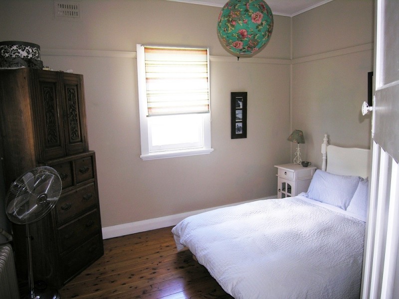 11 Waratah Street, Katoomba NSW 2780