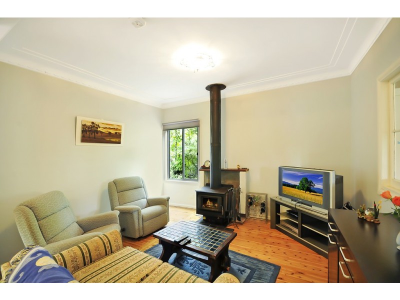 11 Rodova Street, Katoomba NSW 2780