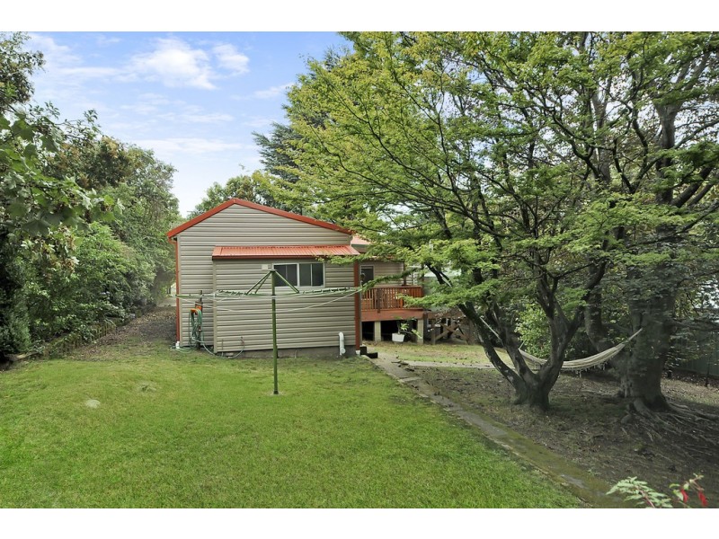 11 Rodova Street, Katoomba NSW 2780