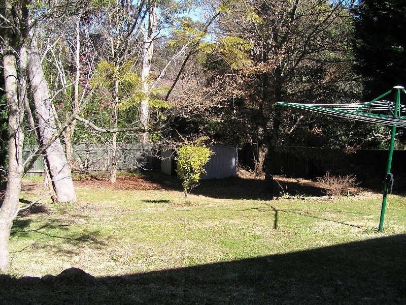 16 Bass Road, Wentworth Falls NSW 2782