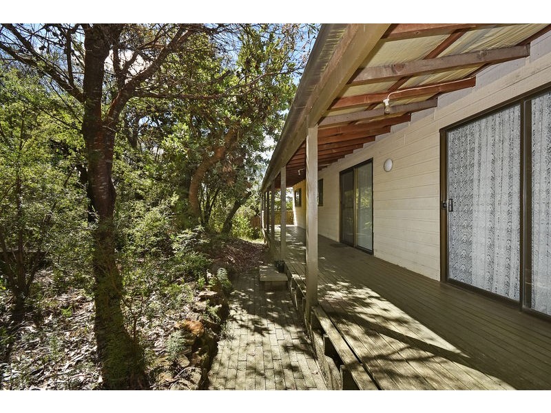 11 Brougham Street, Katoomba NSW 2780