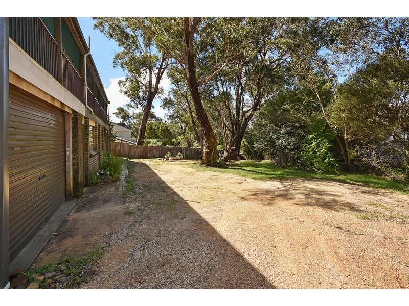 11 Brougham Street, Katoomba NSW 2780