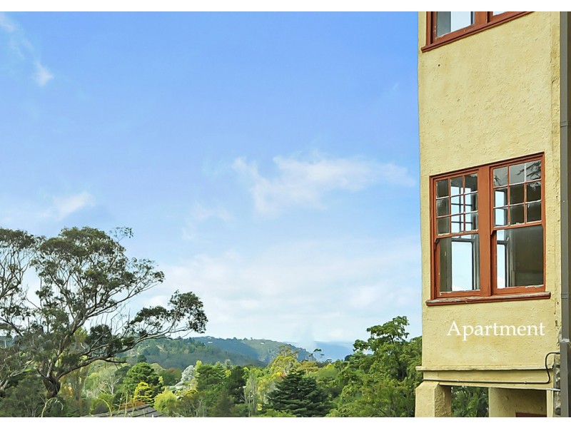 1/2 Lurline Street, Katoomba NSW 2780