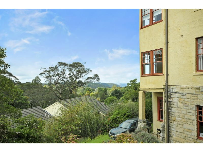 1/2 Lurline Street, Katoomba NSW 2780