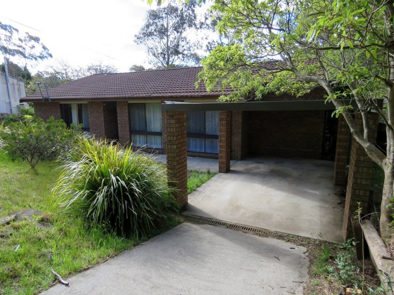 28 Henderson Road, Wentworth Falls NSW 2782