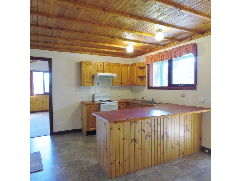 77 Seventh Avenue, Katoomba NSW 2780