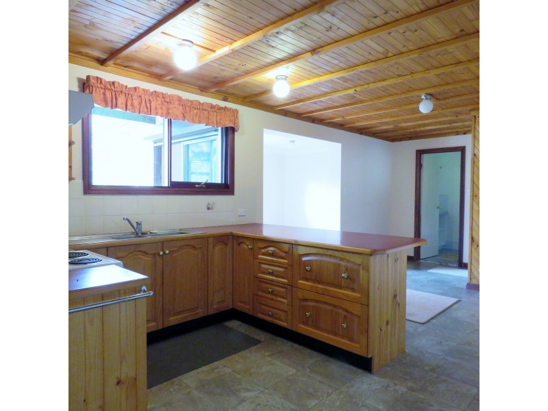 77 Seventh Avenue, Katoomba NSW 2780