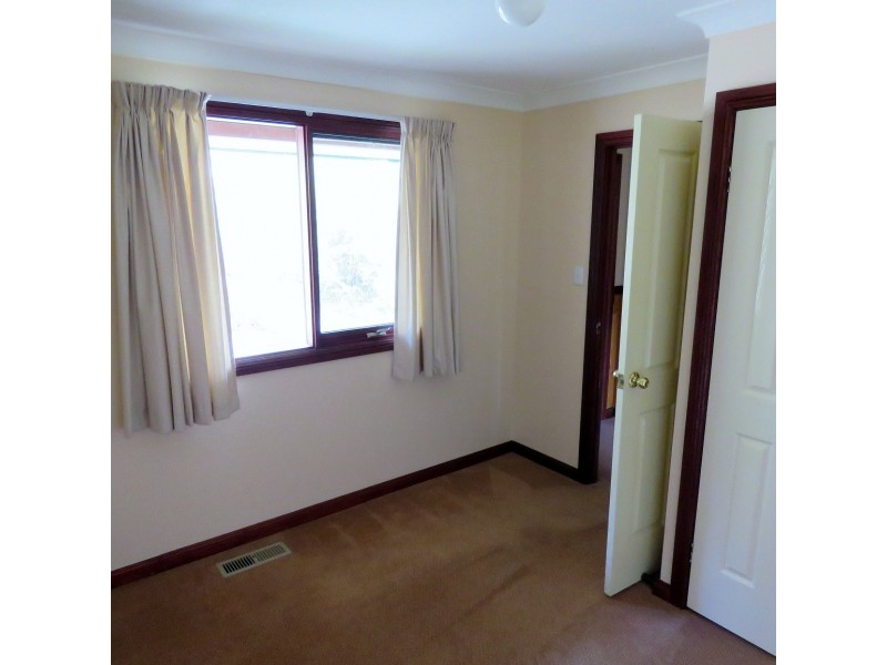 77 Seventh Avenue, Katoomba NSW 2780