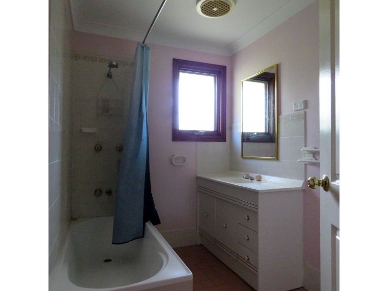 77 Seventh Avenue, Katoomba NSW 2780