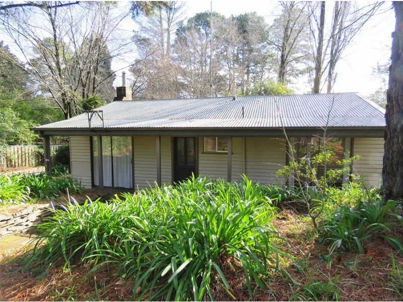 10 Willow Park Avenue, Leura NSW 2780