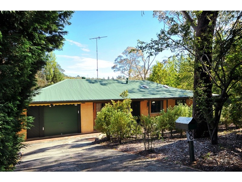 8 Mountbatten St, Blackheath NSW 2785